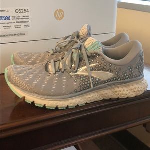 Brooks Women’s Size 8.5 Glycerin 17